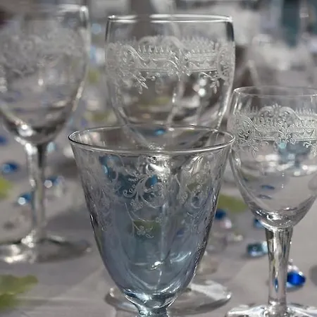 Frühstückspension Le Petit Chateau - Proche Puy Dufou Tiffauges