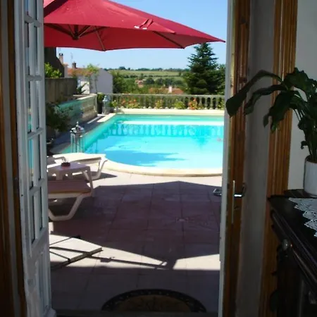 Frühstückspension Le Petit Chateau - Proche Puy Dufou Tiffauges