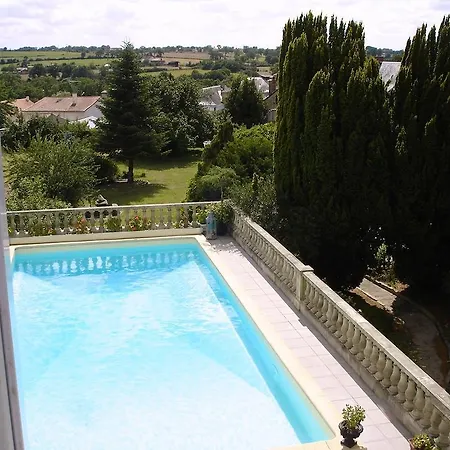 Le Petit Chateau - Proche Puy Dufou Tiffauges