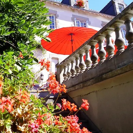 فندق مبيت وإفطار Le Petit Chateau - Proche Puy Dufou *