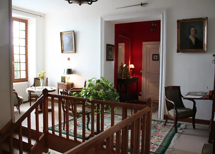 Bed & Breakfast Le Petit Chateau - Proche Puy Dufou 4*