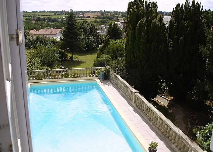 Le Petit Chateau - Proche Puy Dufou Tiffauges