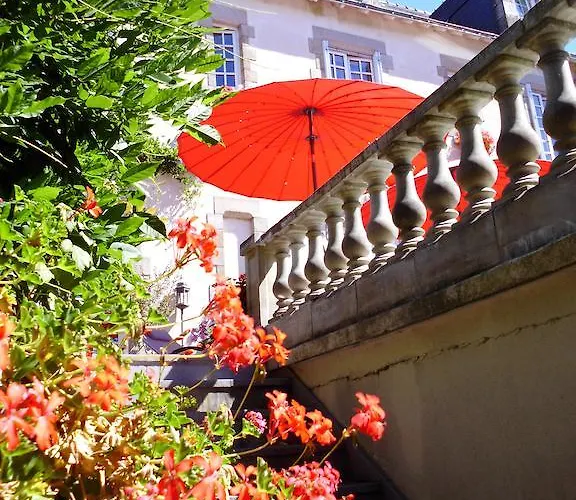 Bed & Breakfast Le Petit Chateau - Proche Puy Dufou 4*